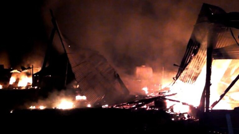 02-115114_f1xv_Atentado-incendiario-1536x864